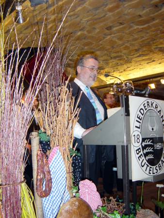 R�diger begr��t die G�ste