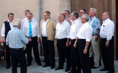 d'Rebl�us vor der Zentscheuer