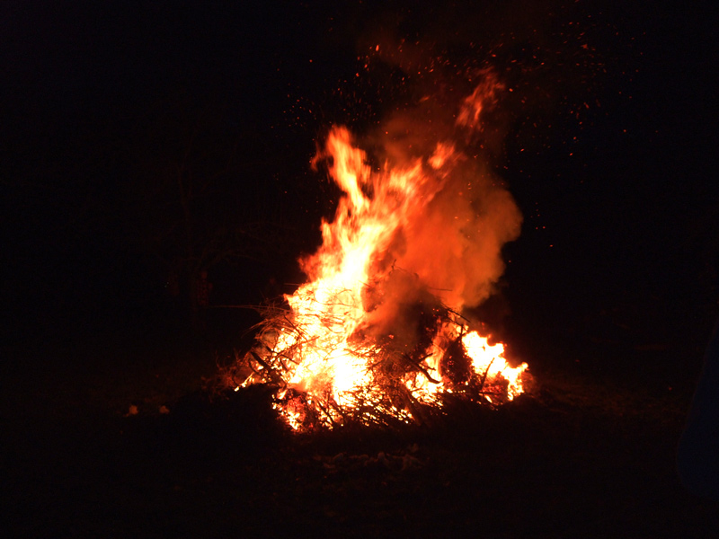 Die Funken stieben in die H�he