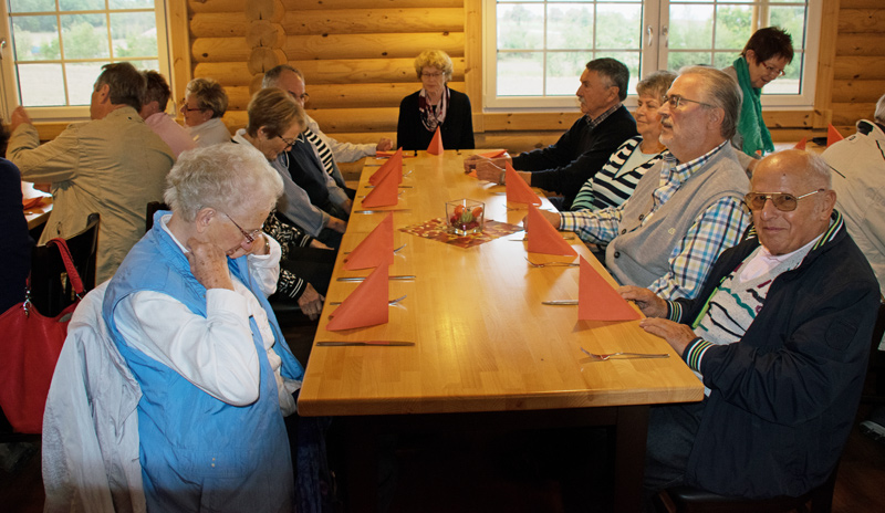 Mittagspause im Blockhaus zur Winterh�he