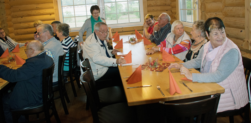 Mittagspause im Blockhaus zur Winterh�he