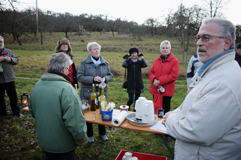 Warten auf die Dunkelheit