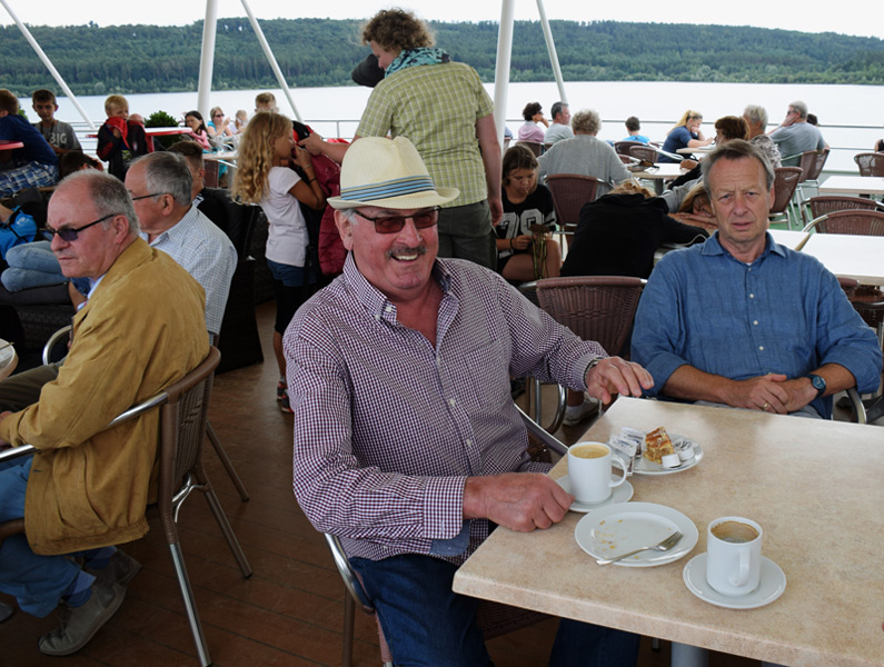 Seerundfahrt mit dem Trimaran auf dem gro�en Brombachsee
