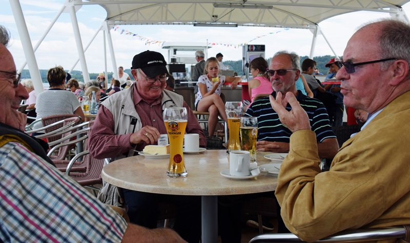 Seerundfahrt mit dem Trimaran auf dem gro�en Brombachsee