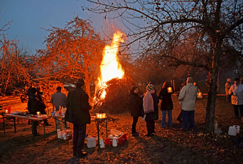Das Feuer hat bald die h�chste H�he erreicht