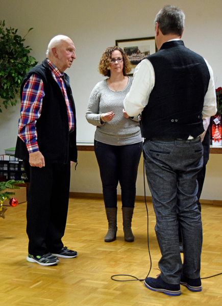 Konrad Karch wird f�r 25 Jahre Mitgliedschaft im LKB geehrt