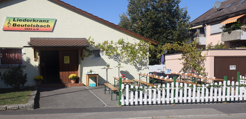 Caf�-Garten am Sonntag