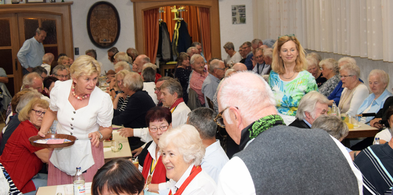 Die G�ste im S�ngerheim