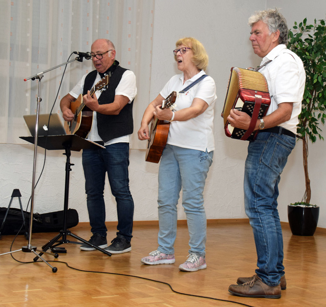 Norbert Sperl und Margret Paucker verst�rkt durch Eberhard W�rtele
